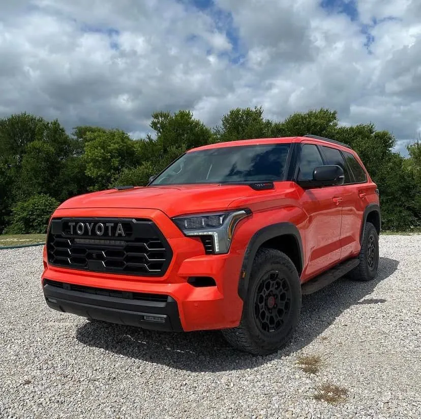 23-toyota-sequoia-trx-pro-solar-octane.webp